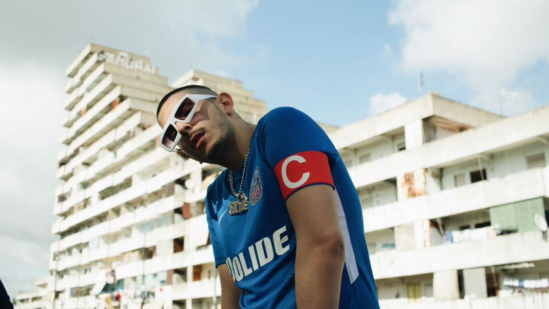 Enzo Dong, Napoli e il calcio in periferia.