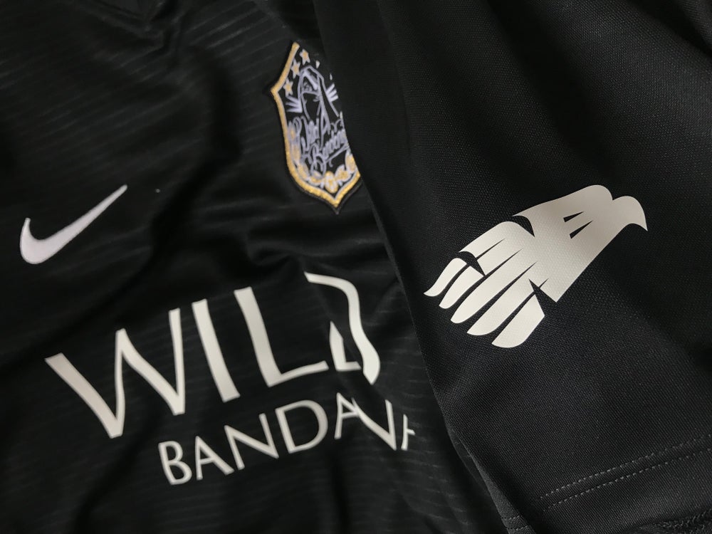 WB jersey x Wild Bandana